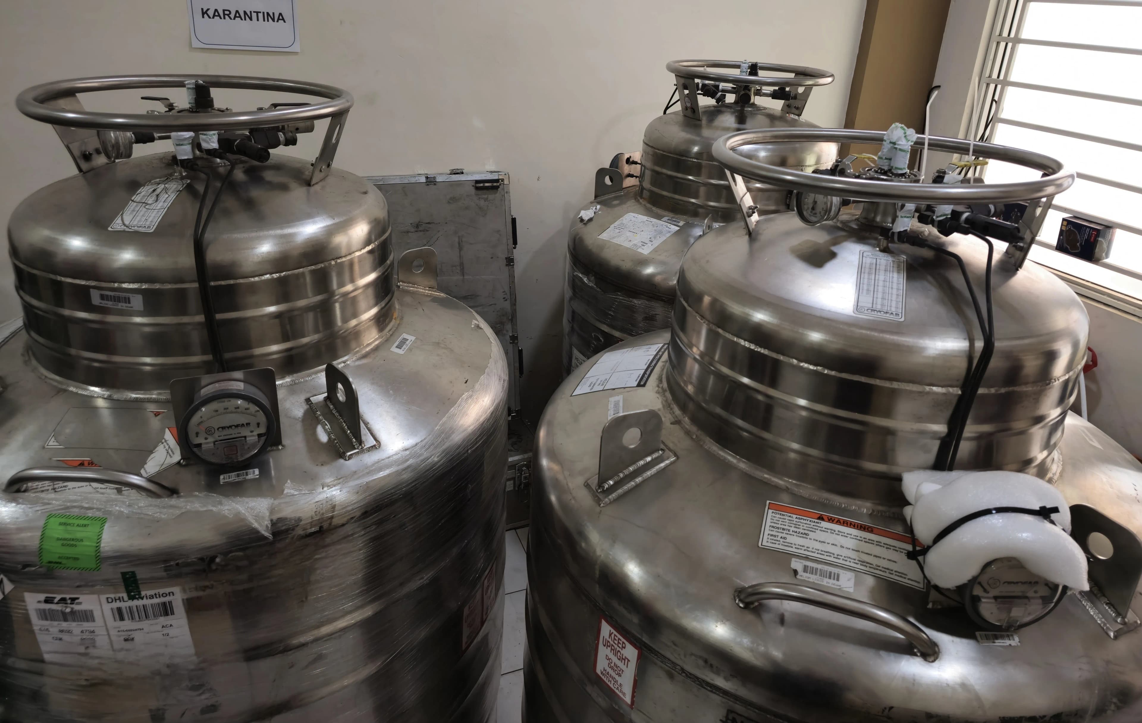 Fasilitas Bejana Dewar Liquid Helium PT Diatama Sukses Gemilang