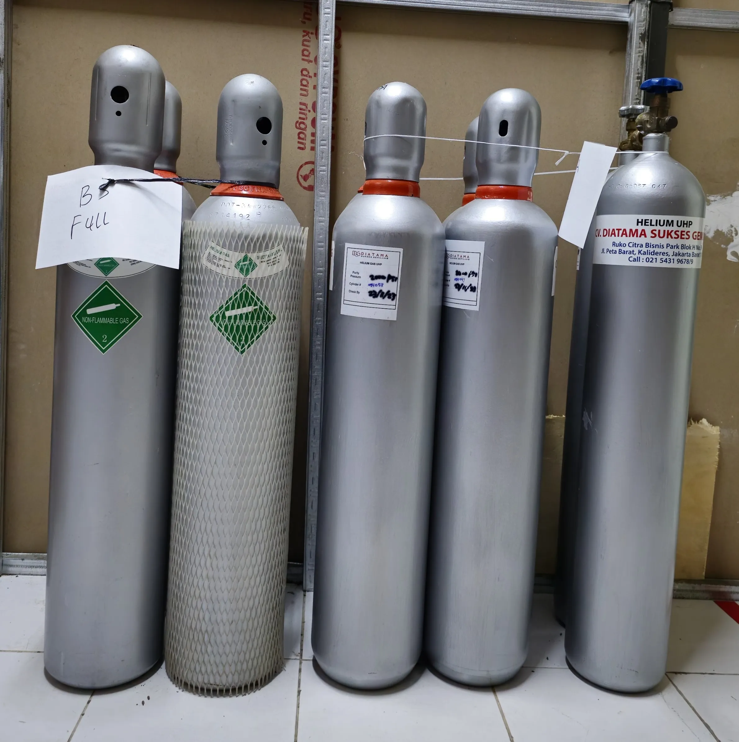 Gas Helium UHP